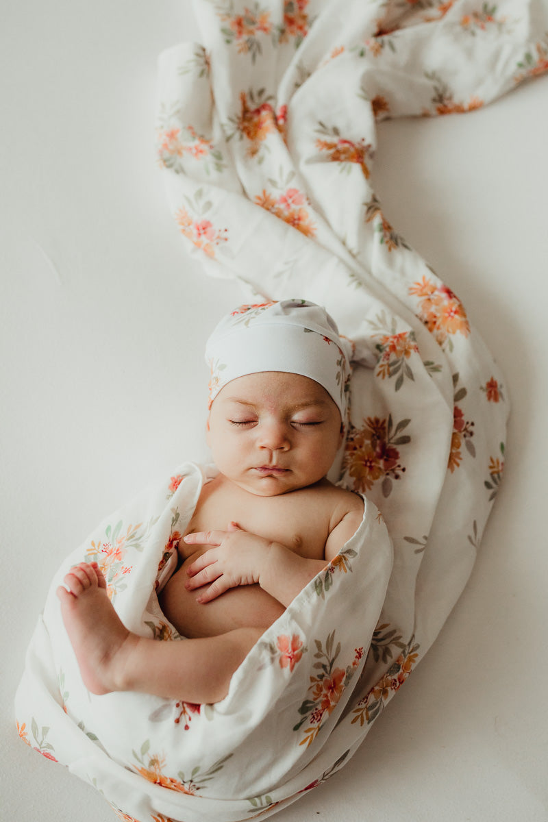Beautiful swaddle sets from Snuggly Jacks are now exclusively available in Hong Kong on Sugarbird Kids. Perfect for birth announcement or newborn photo shoot.