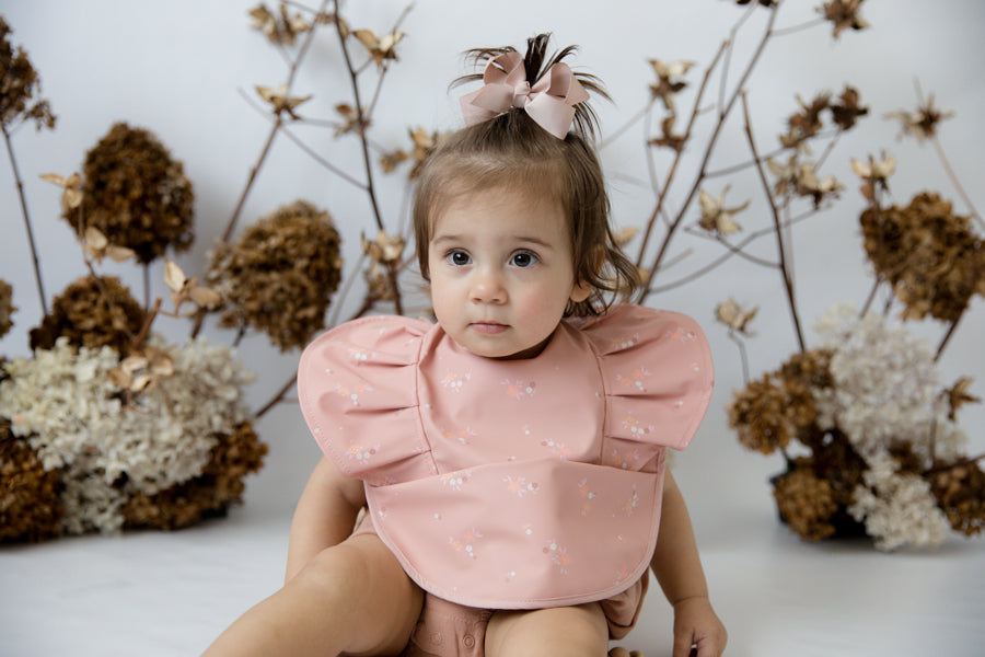 Daisy | Snuggle Bib Waterproof