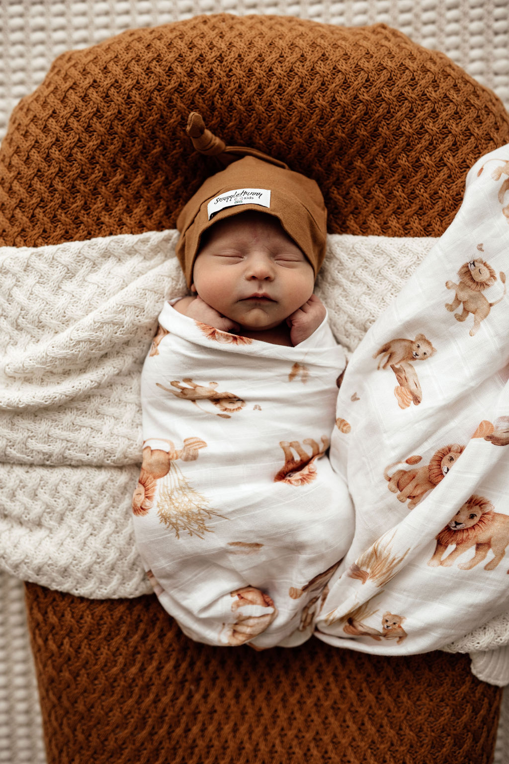 Lion Organic Muslin Wrap