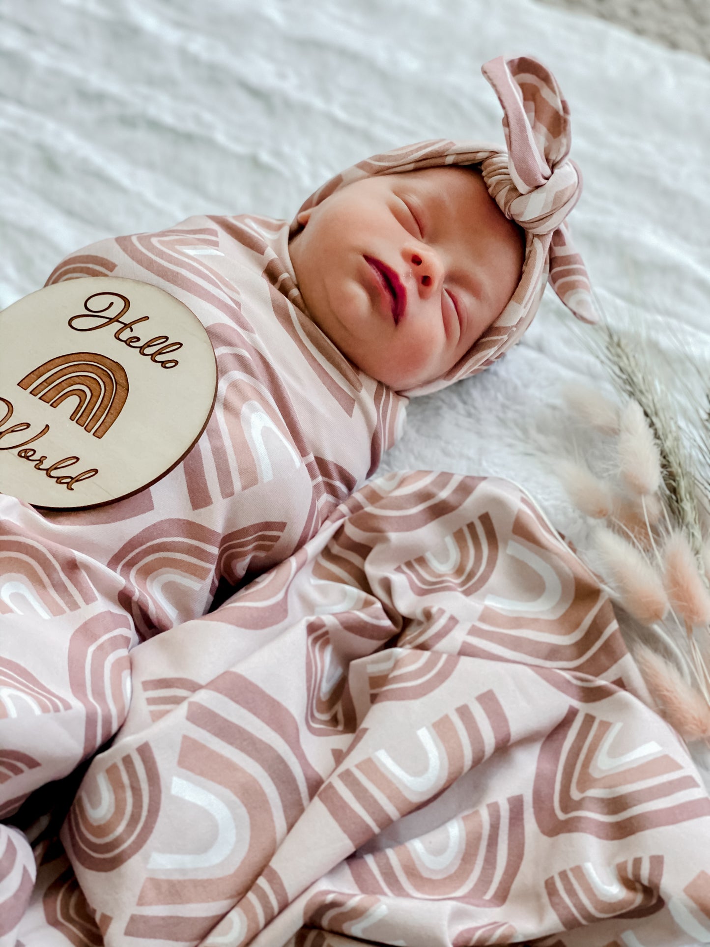 Beautiful swaddle sets from Snuggly Jacks are now exclusively available in Hong Kong on Sugarbird Kids. Perfect for birth announcement or newborn photo shoot.