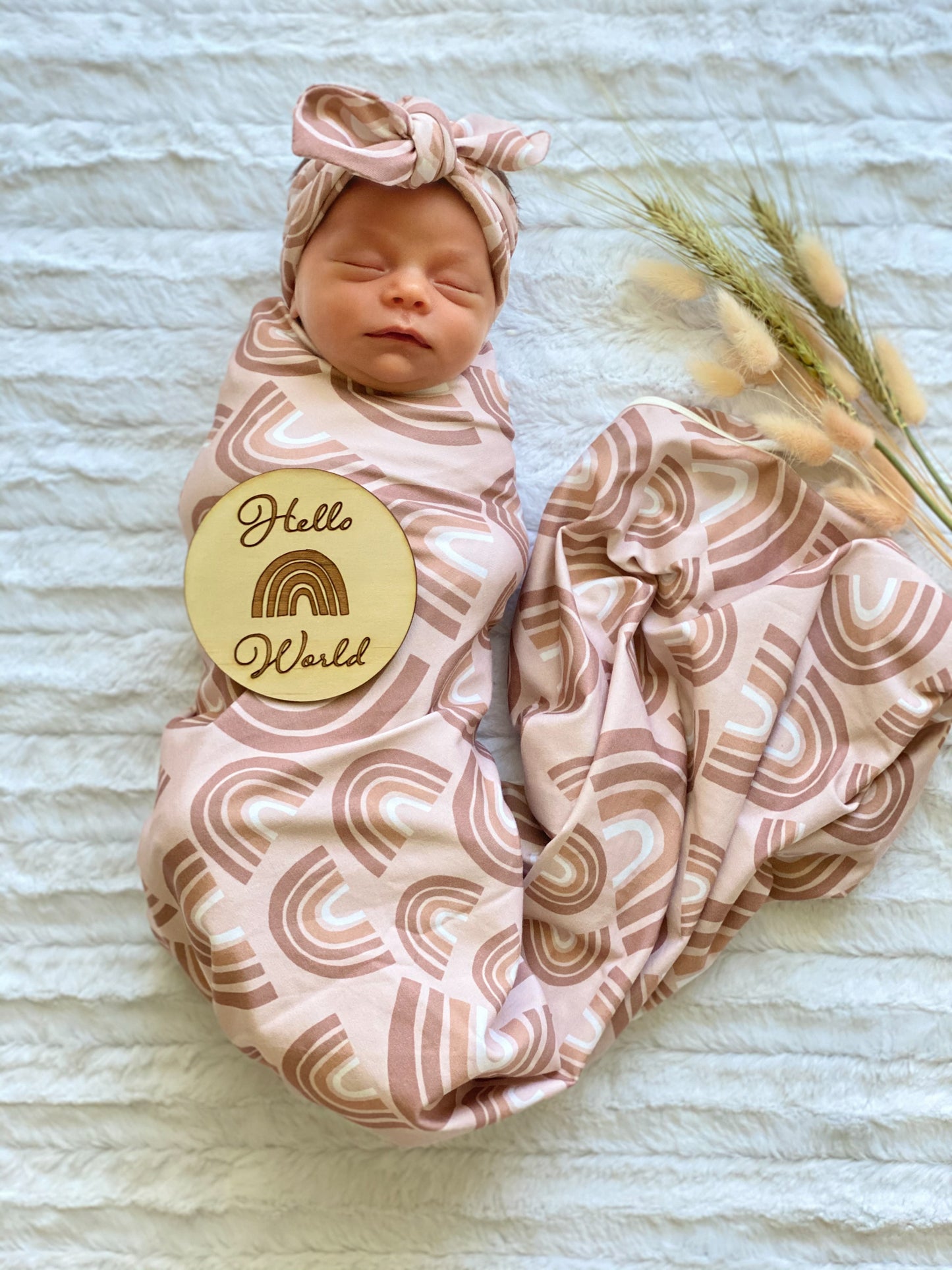Beautiful swaddle sets from Snuggly Jacks are now exclusively available in Hong Kong on Sugarbird Kids. Perfect for birth announcement or newborn photo shoot.