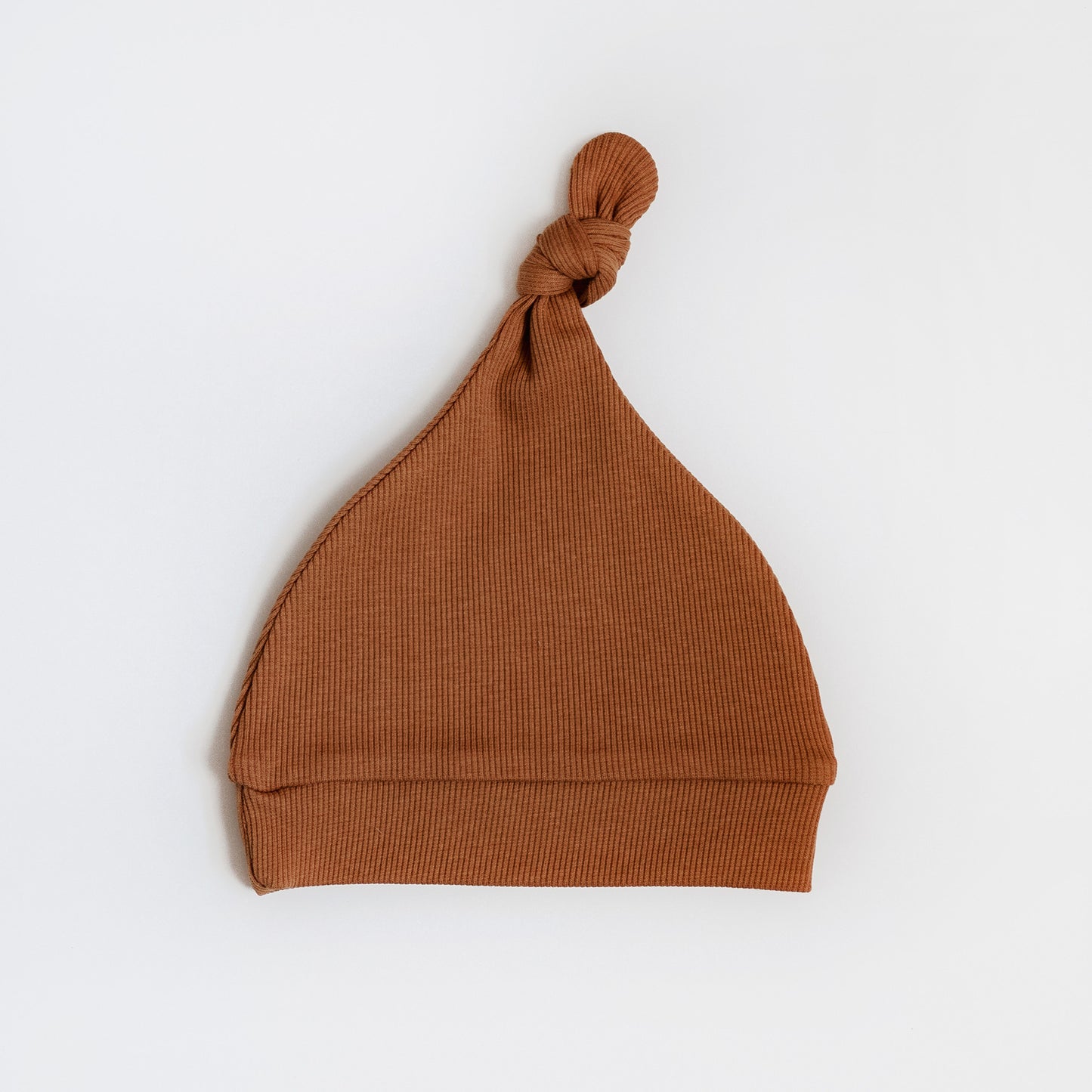Chestnut Ribbed Knotted Beanie