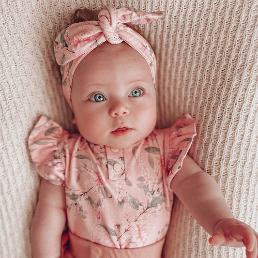 Pink Wattle Topknot