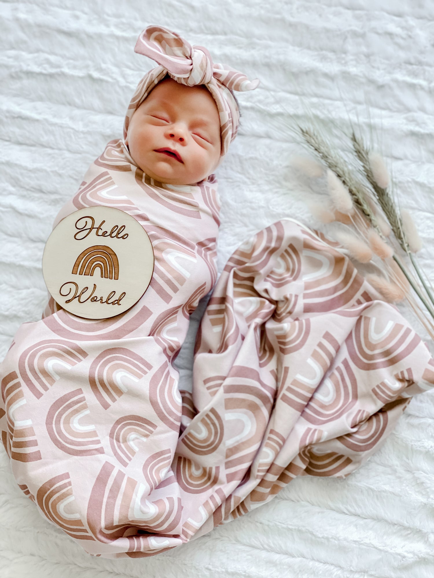 Beautiful swaddle sets from Snuggly Jacks are now exclusively available in Hong Kong on  Sugarbird Kids. Perfect for birth announcement or newborn photo shoot.